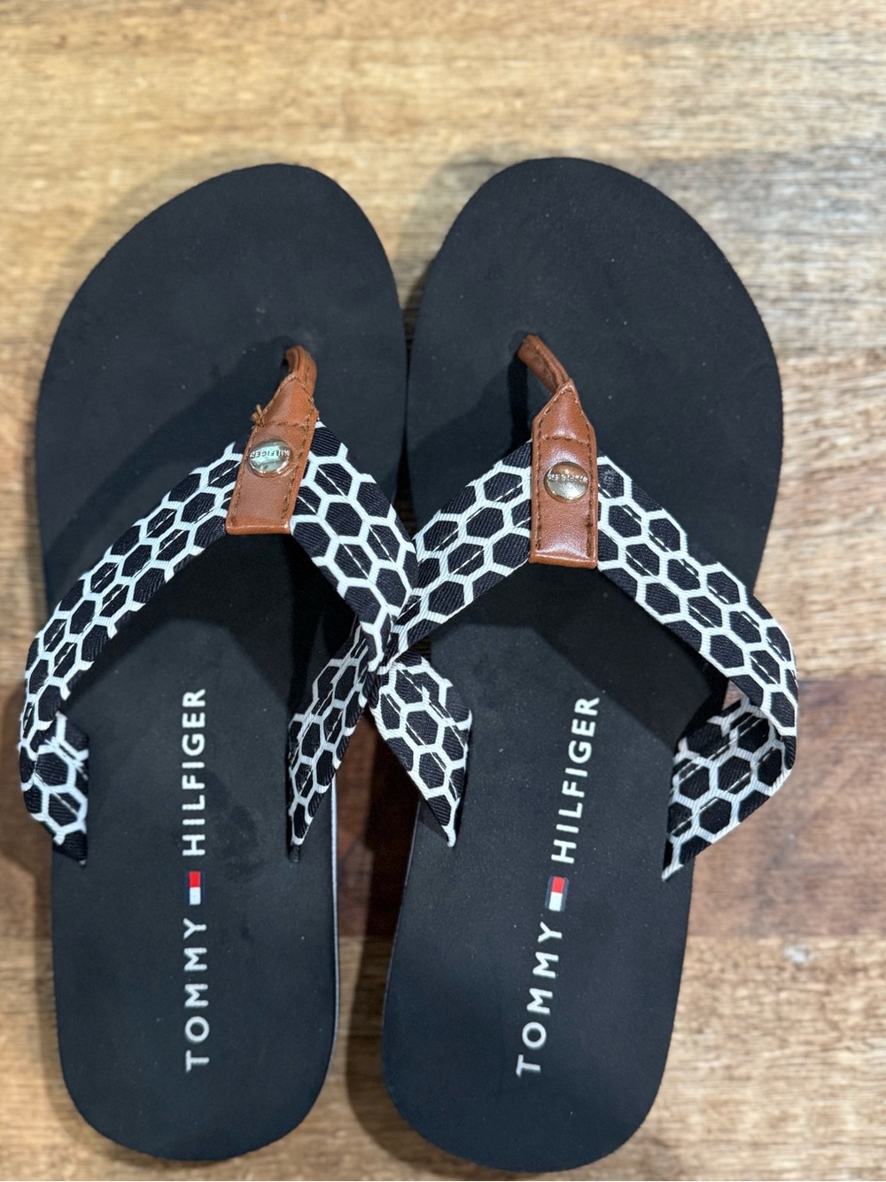 Tommy Hilfiger Black and White Hex-Pattern Sandal Flip Flops